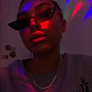 Meet your Posher, Sofi